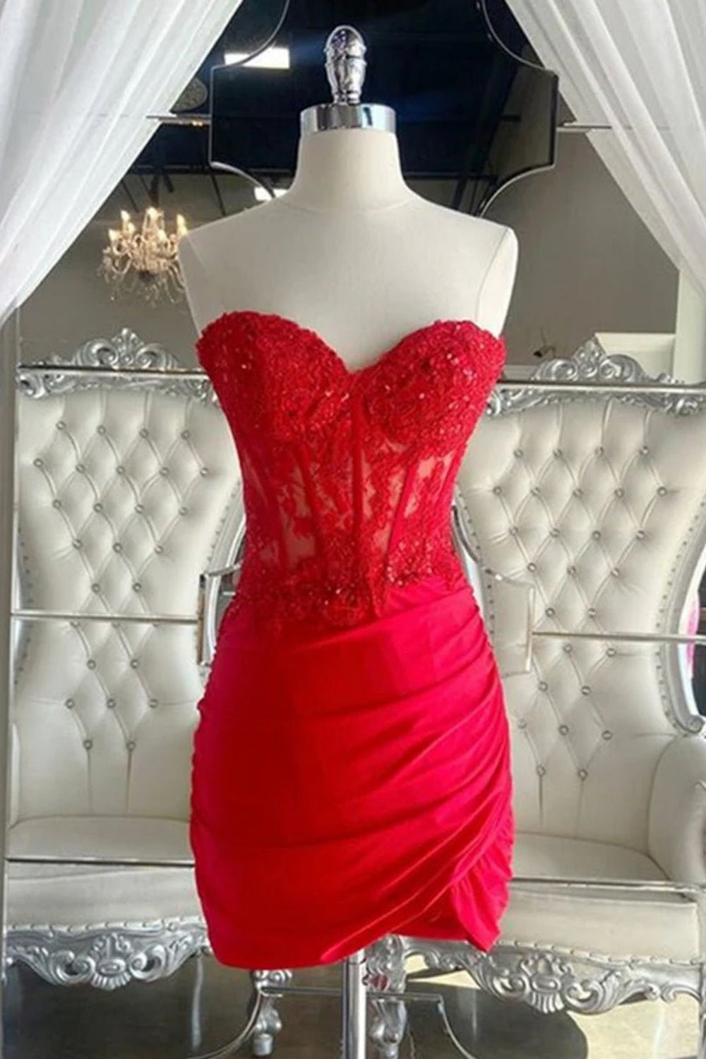 Sweetheart Red Lace Appliques Illusion Mermaid Homecoming Dress