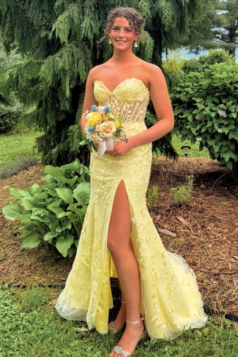 Sweetheart Yellow Lace Applique Illusion Tulle Dress with Slit