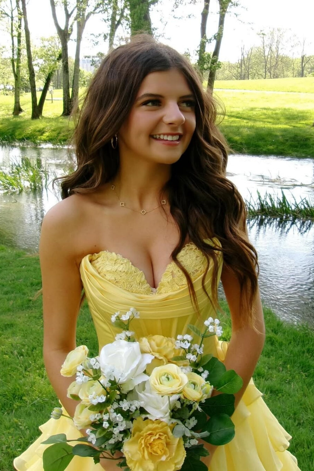 Ruffle Sweetheart Lace Ruched Prom Dress with Slit in Blue