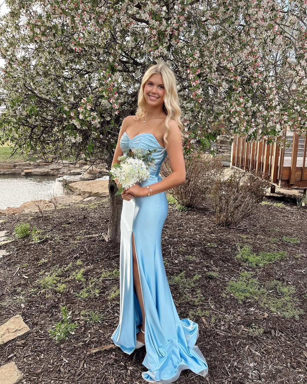 Keyhole Strapless Mermaid Prom Dress with Slit in Blue