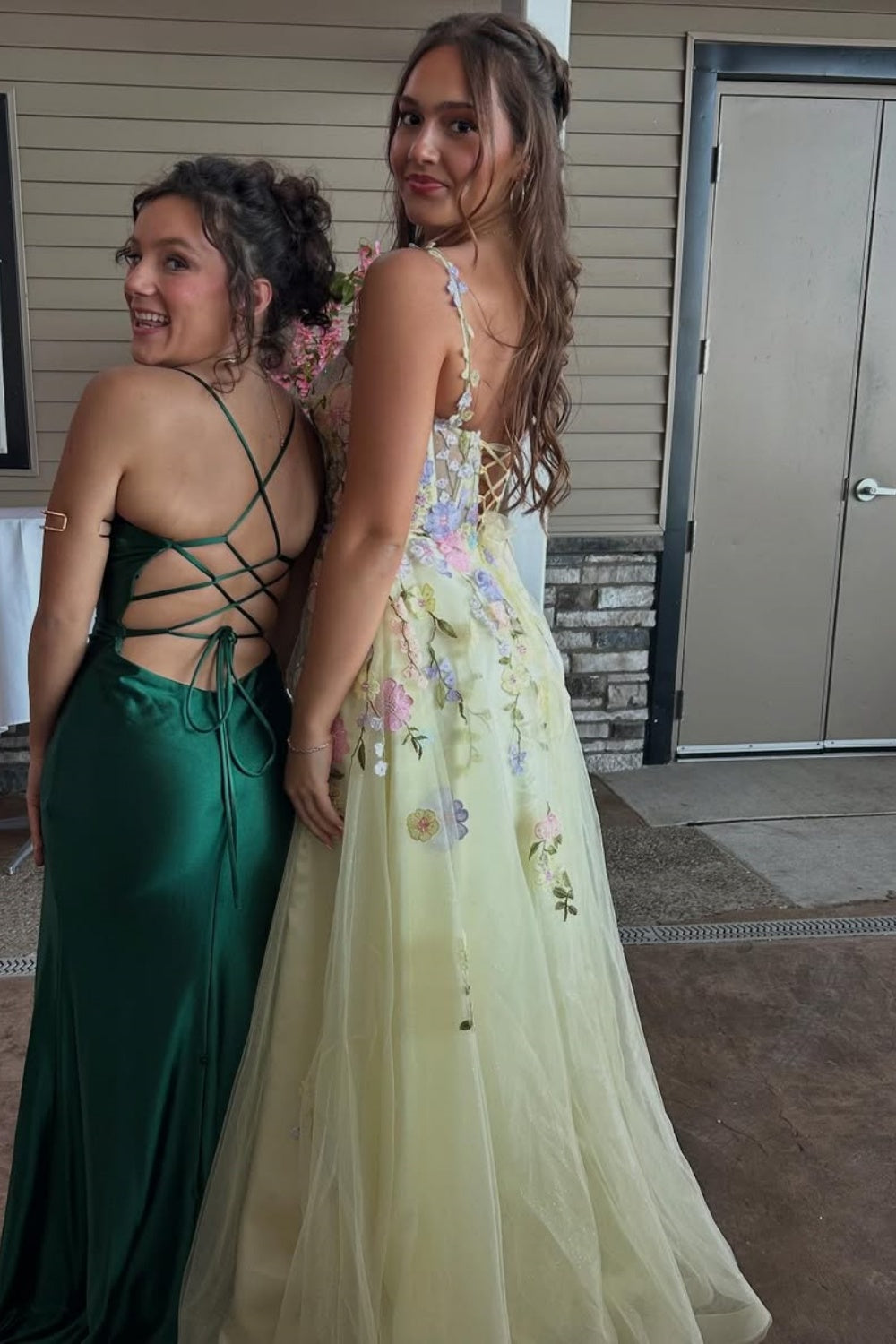 Flower Appliques Yellow A-line Tulle Slit Lace-up Prom Dress
